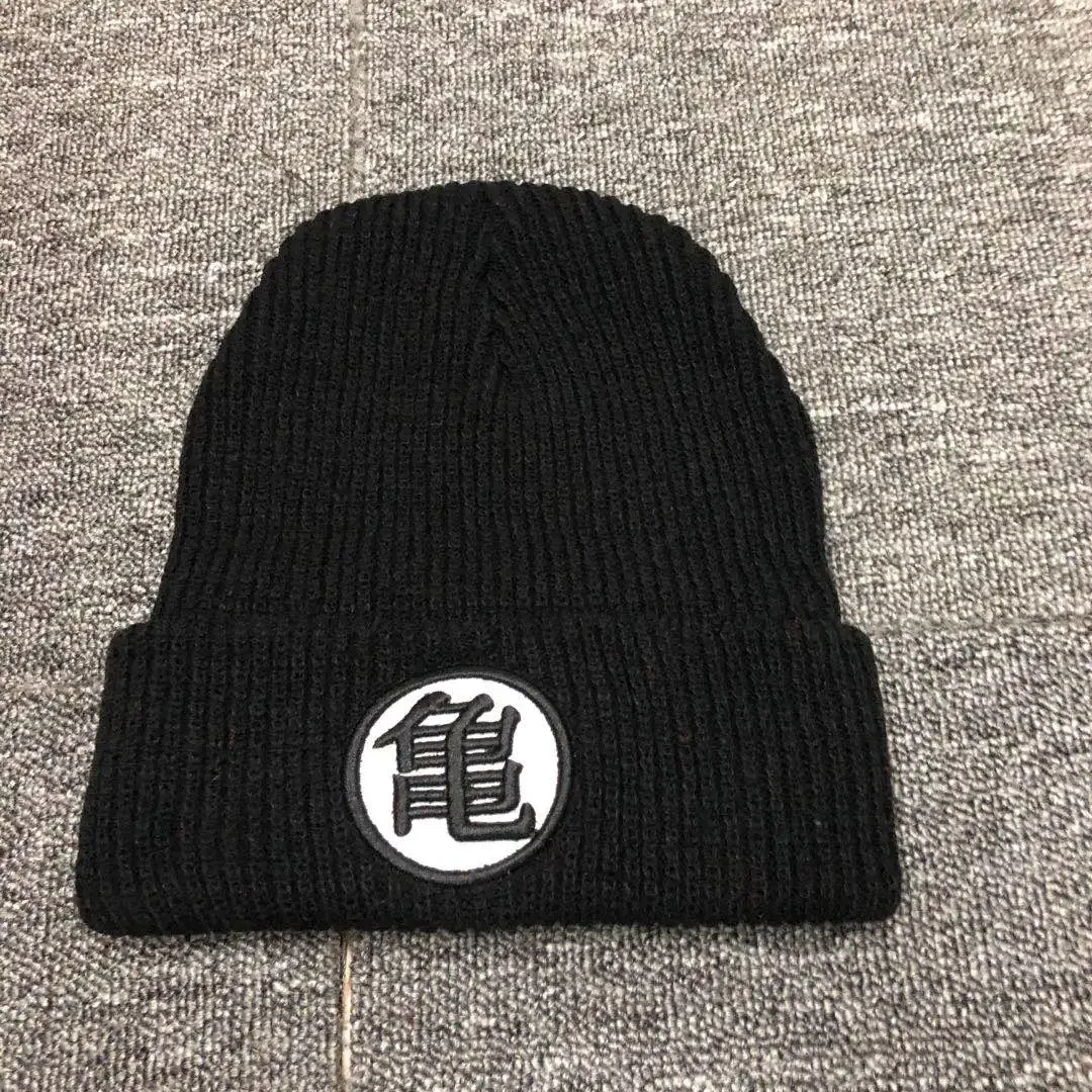 レター刺繍のアニメ風カーチュン柄ニット帽。レディース、メンズ - Beanie Cuffed Knit のレビューと価格